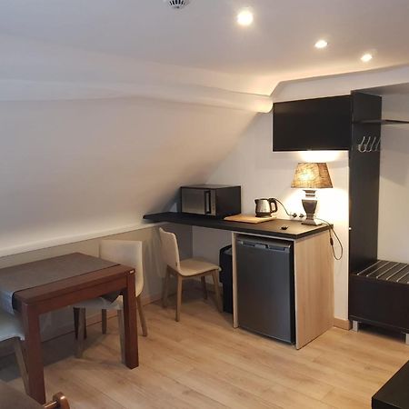 Le Clos Des Lodges Bernay  Zimmer foto