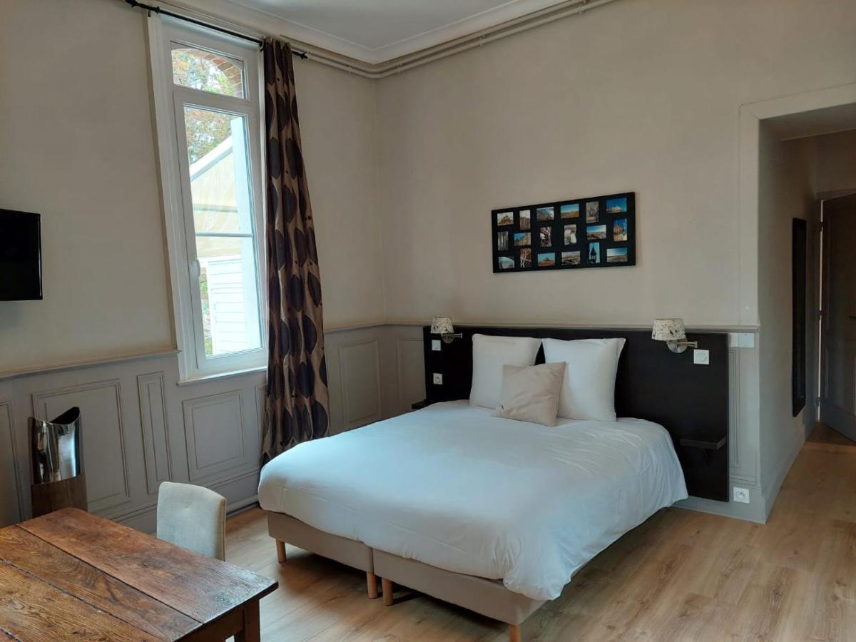 Le Clos Des Lodges Bernay  Zimmer foto