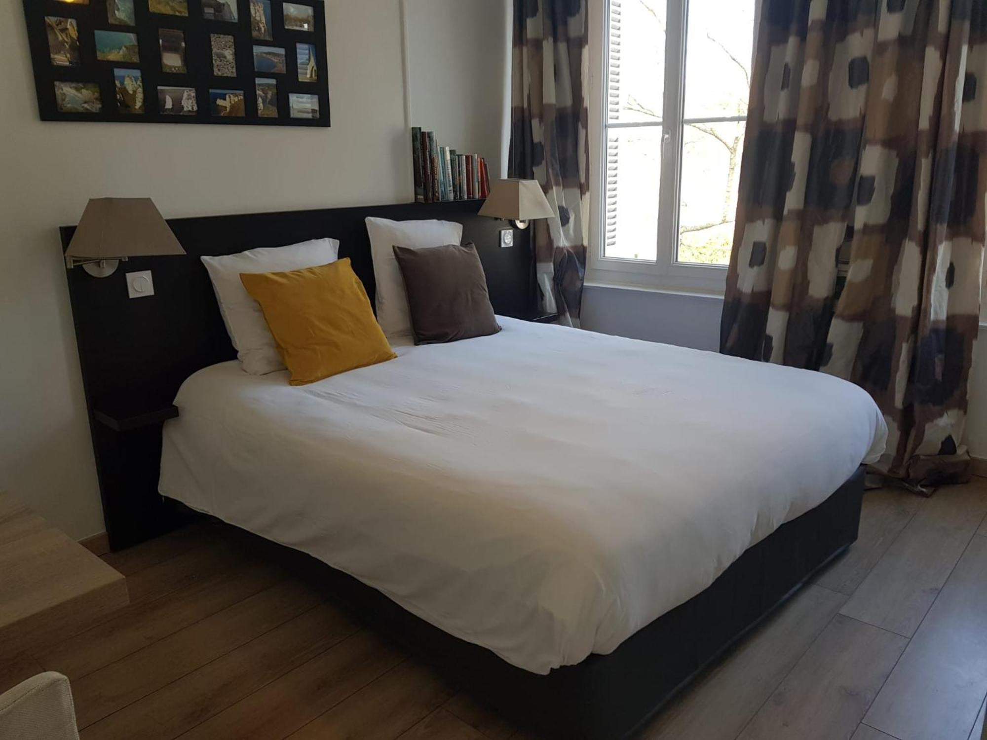 Le Clos Des Lodges Bernay  Zimmer foto