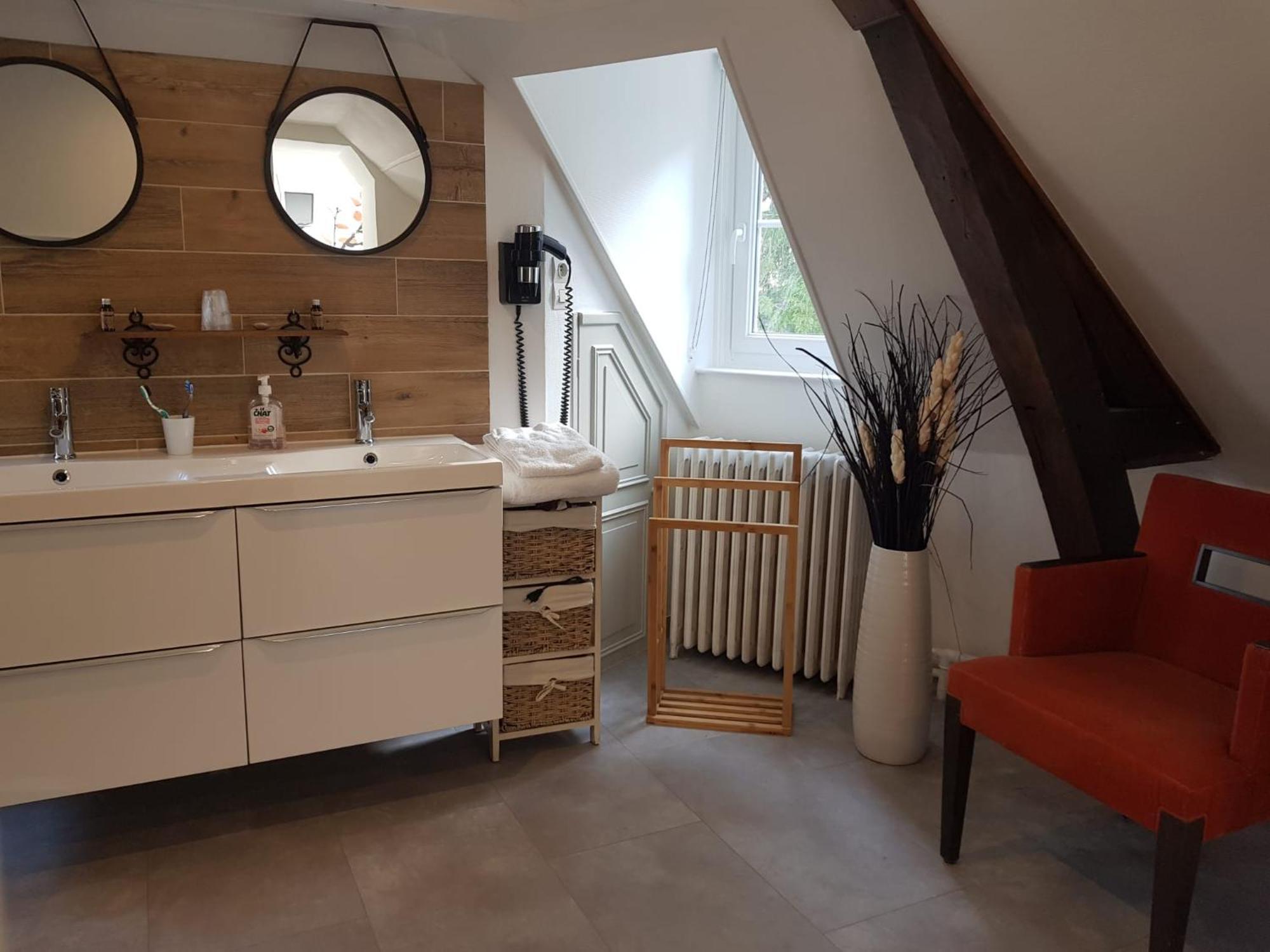 Le Clos Des Lodges Bernay  Zimmer foto